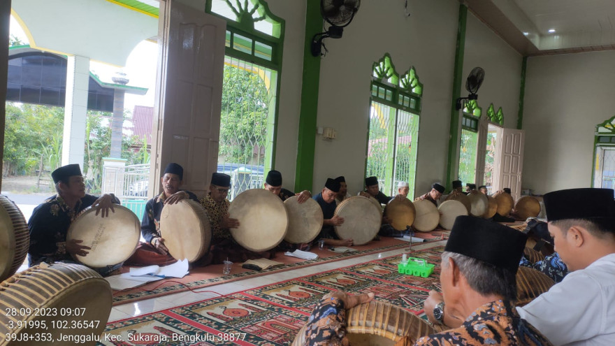 MEMPERINGATI MAULID NABI 12 RABIUL AWAL 1445 HIJRIAH DESA JENGGALU